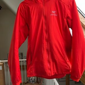 Arcteryx atom coat. Red. Medium.